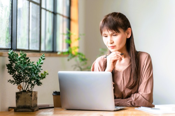 親を老人ホームに入れるタイミングと心の向き合い方
