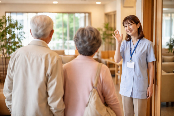 老人ホームの入居一時金とは？仕組み・相場・返還金と一時金なしプランの違いを解説